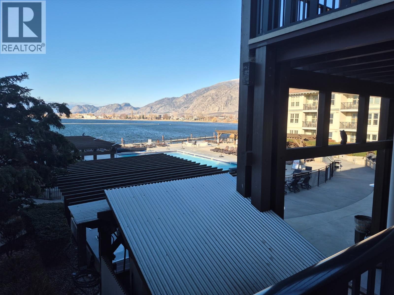 #205 4200 Lakeshore Drive - 15