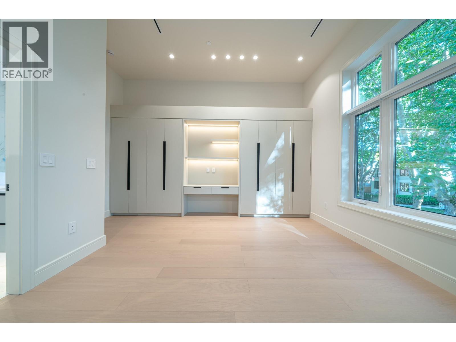 3849 26TH Avenue West, Richmond