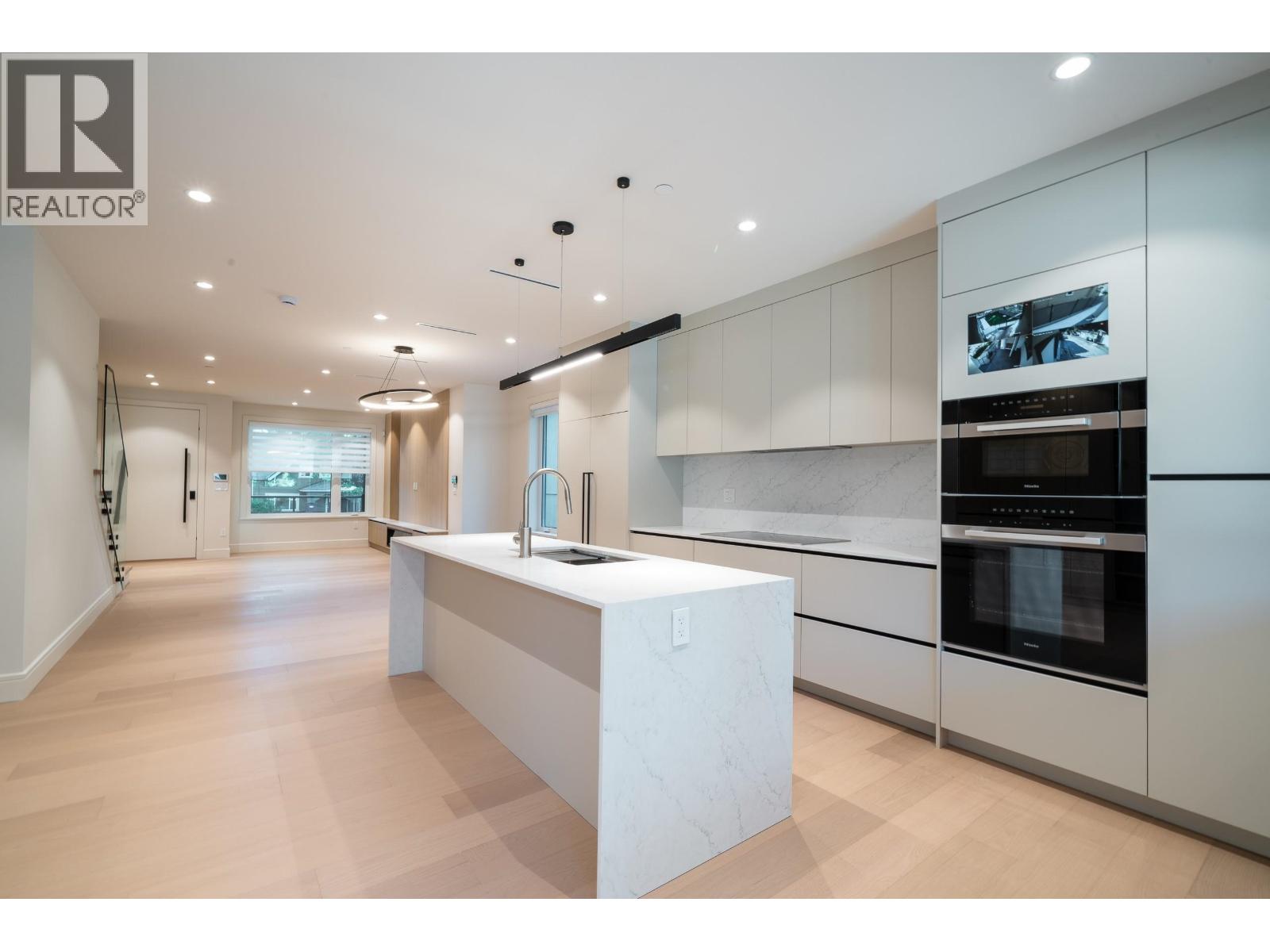 3849 26TH Avenue West, Richmond