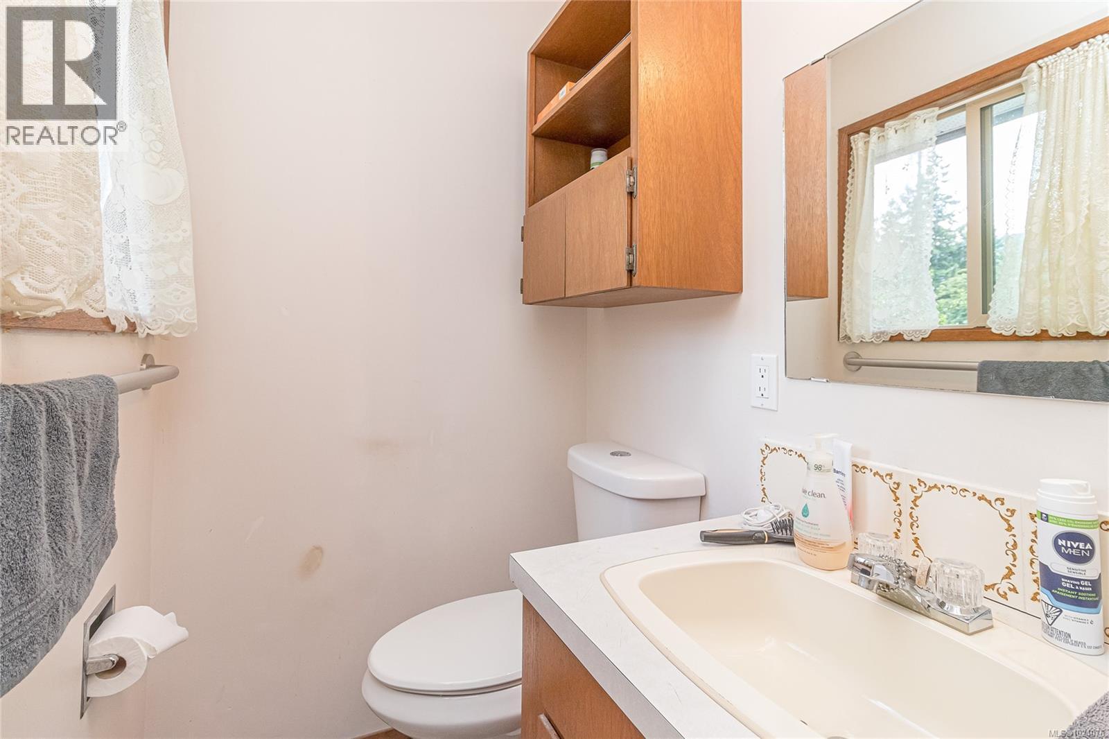 5036 Culverton Rd, Duncan