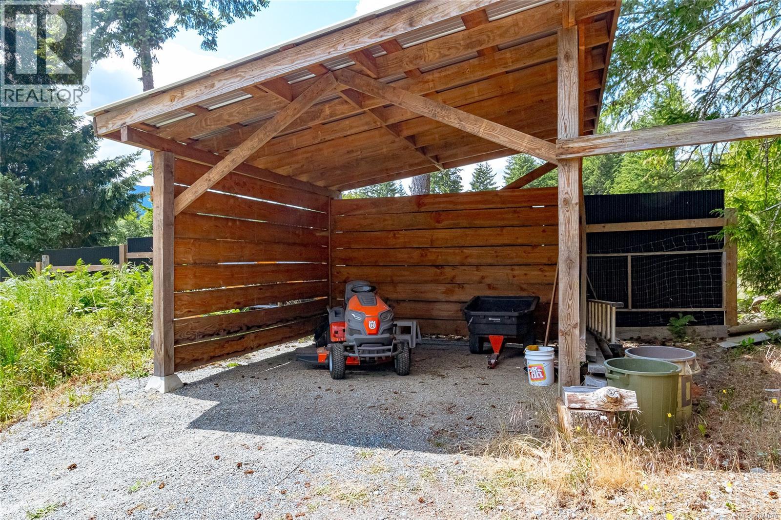 5036 Culverton Rd, Duncan