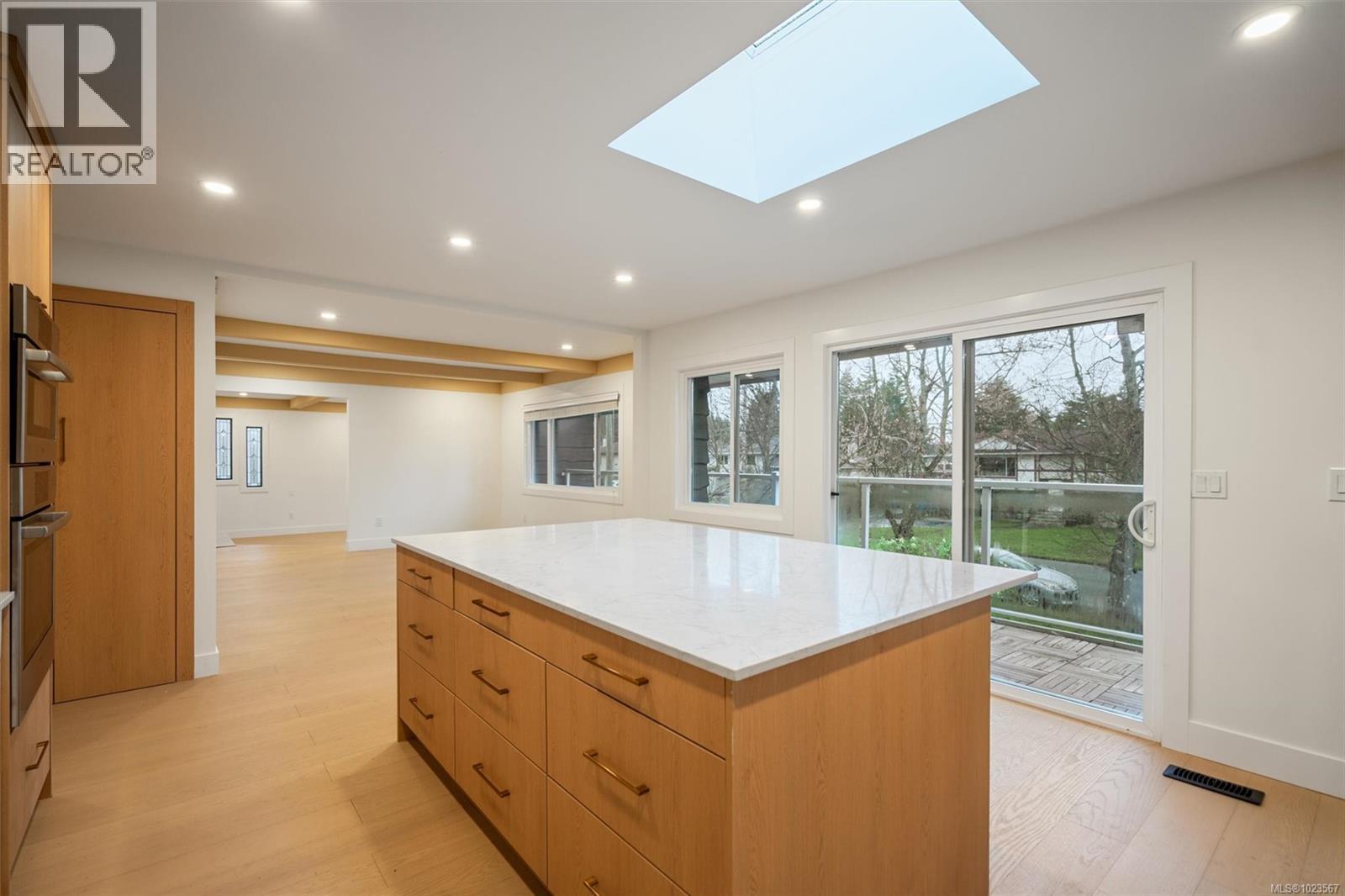  1873 San Juan Avenue, Saanich