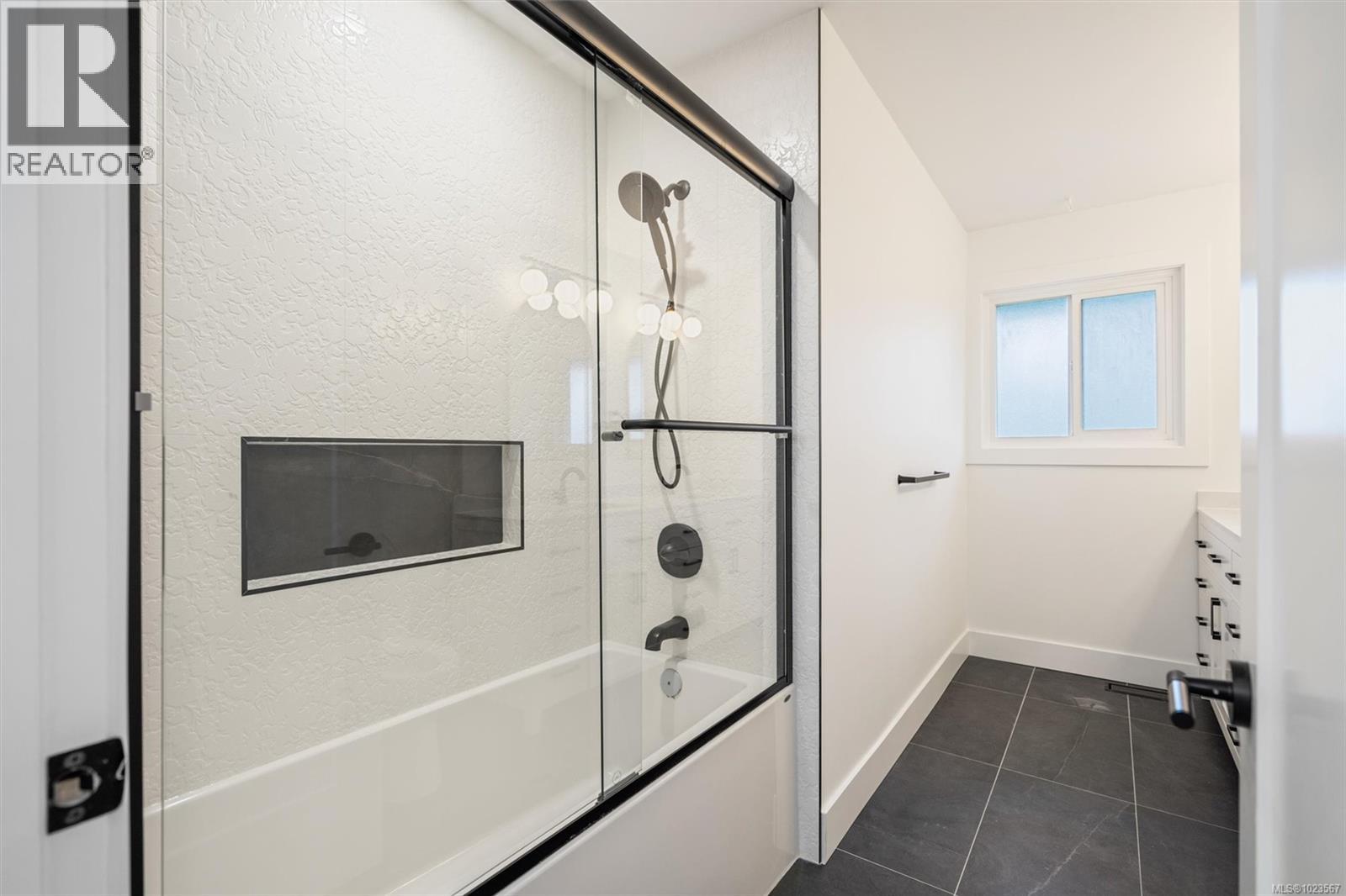  1873 San Juan Avenue, Saanich