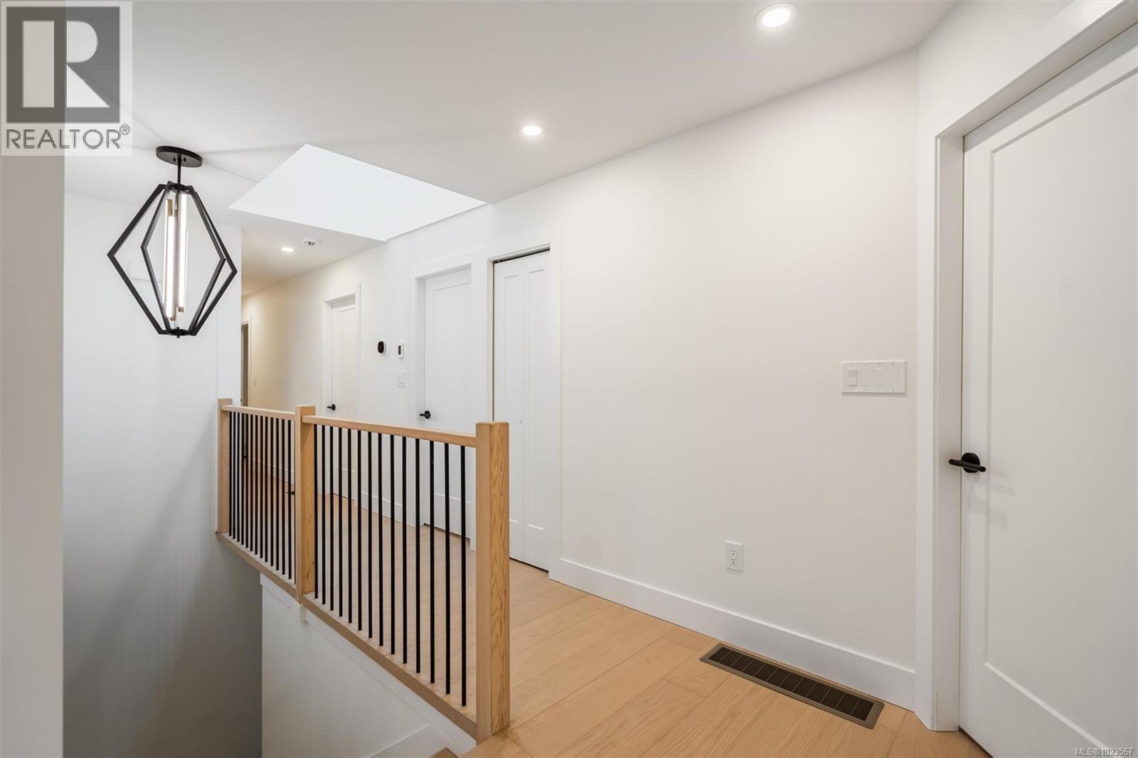  1873 San Juan Avenue, Saanich