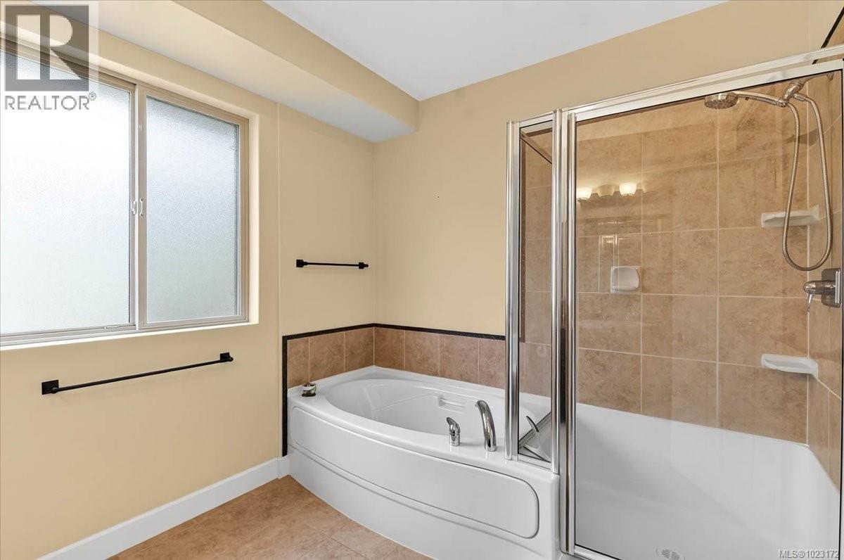 5498 Highland Dr, Port Alberni