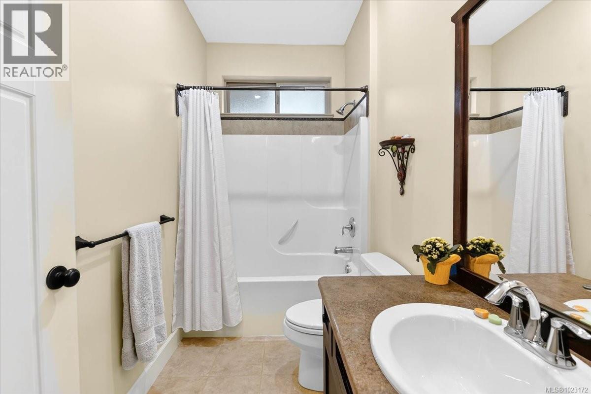 5498 Highland Dr, Port Alberni