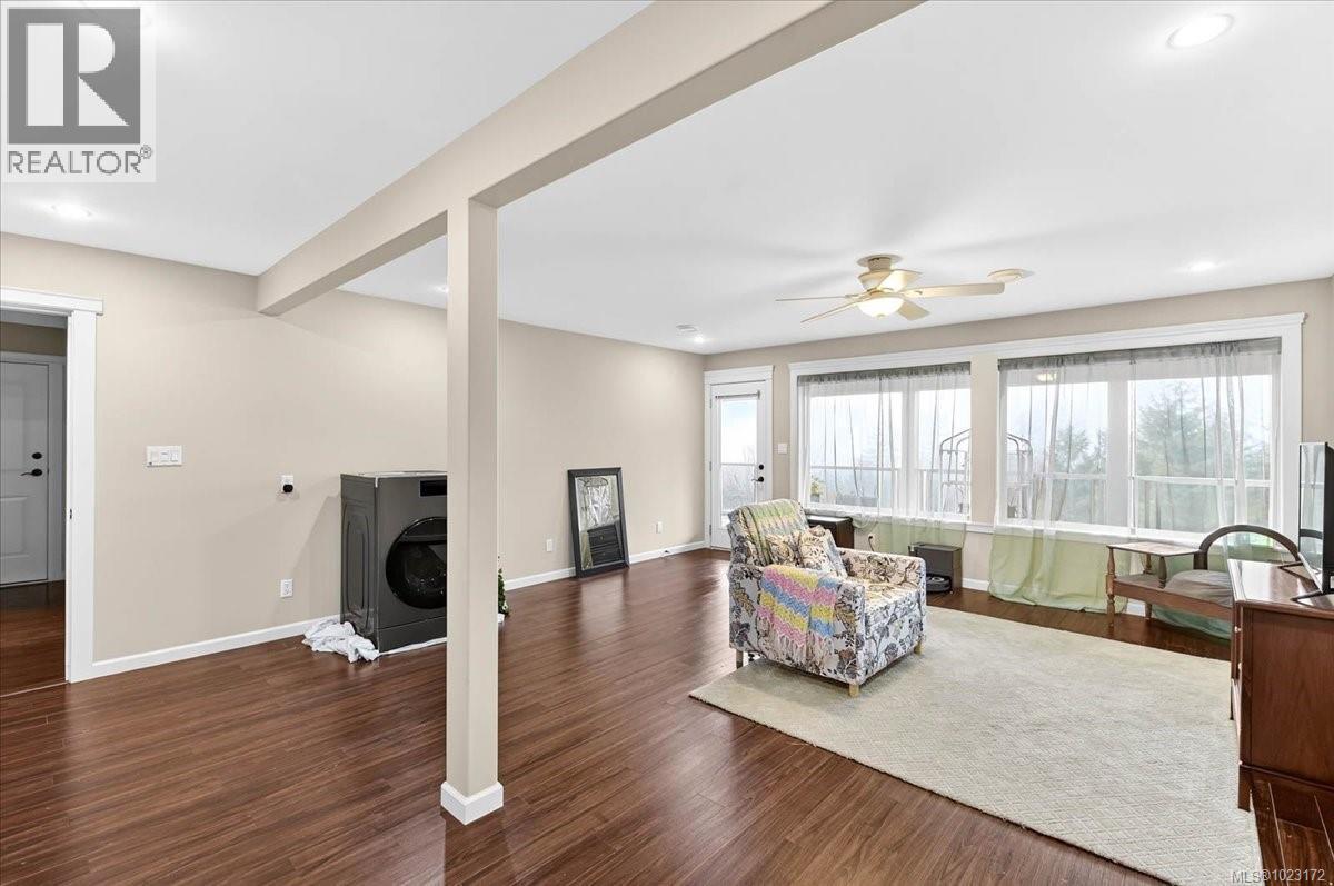 5498 Highland Dr, Port Alberni