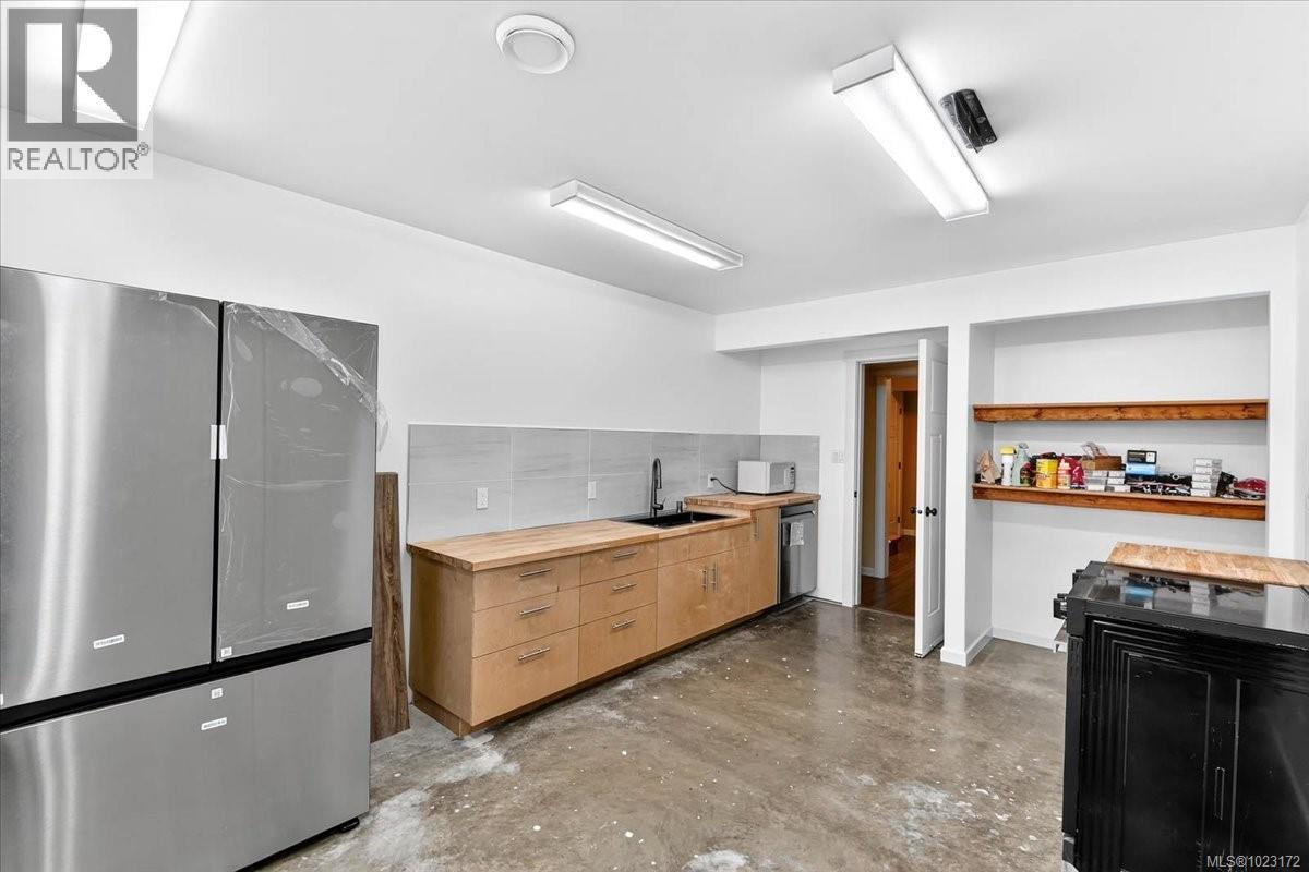 5498 Highland Dr, Port Alberni