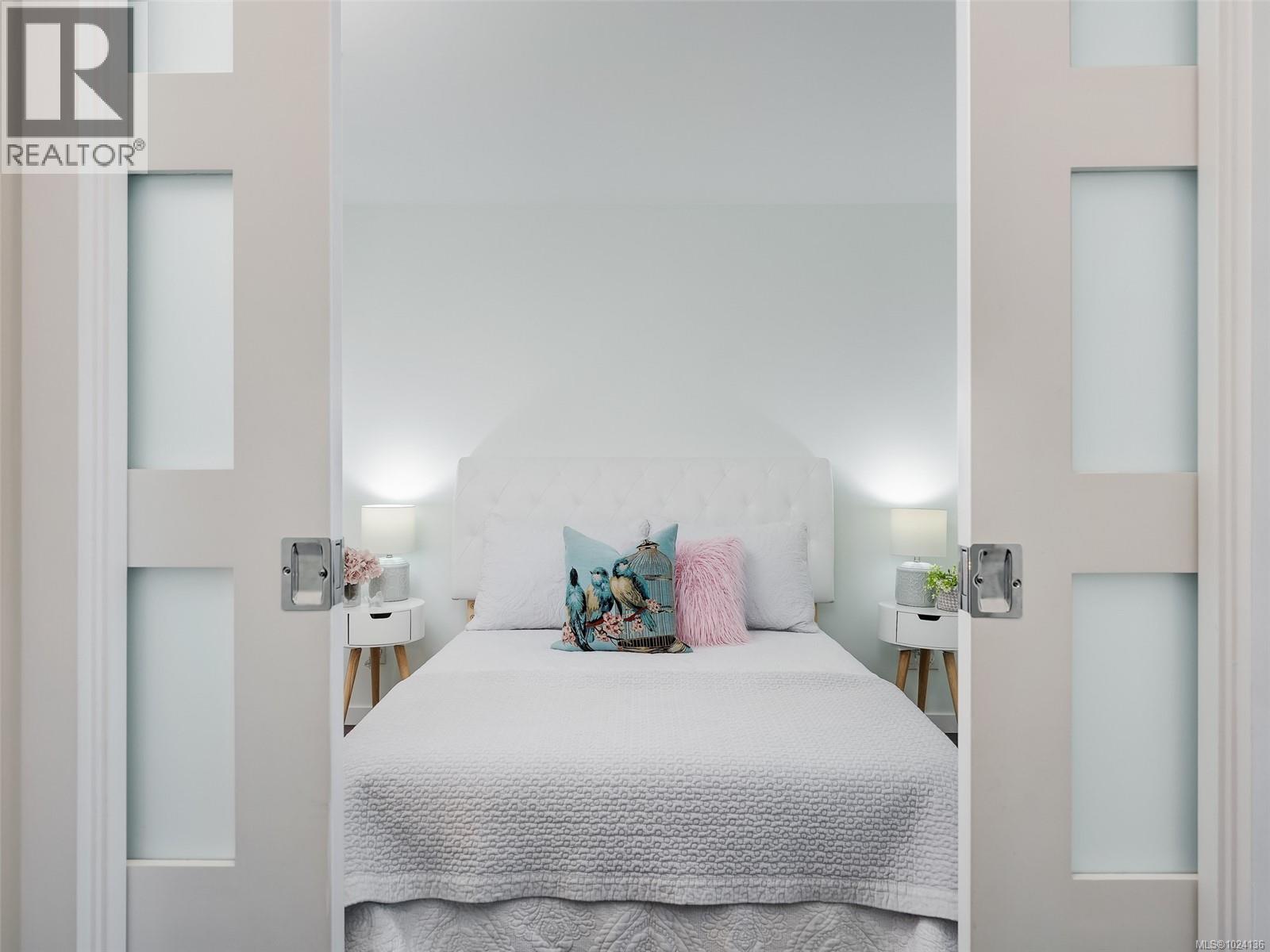 305 517 Fisgard St, Victoria