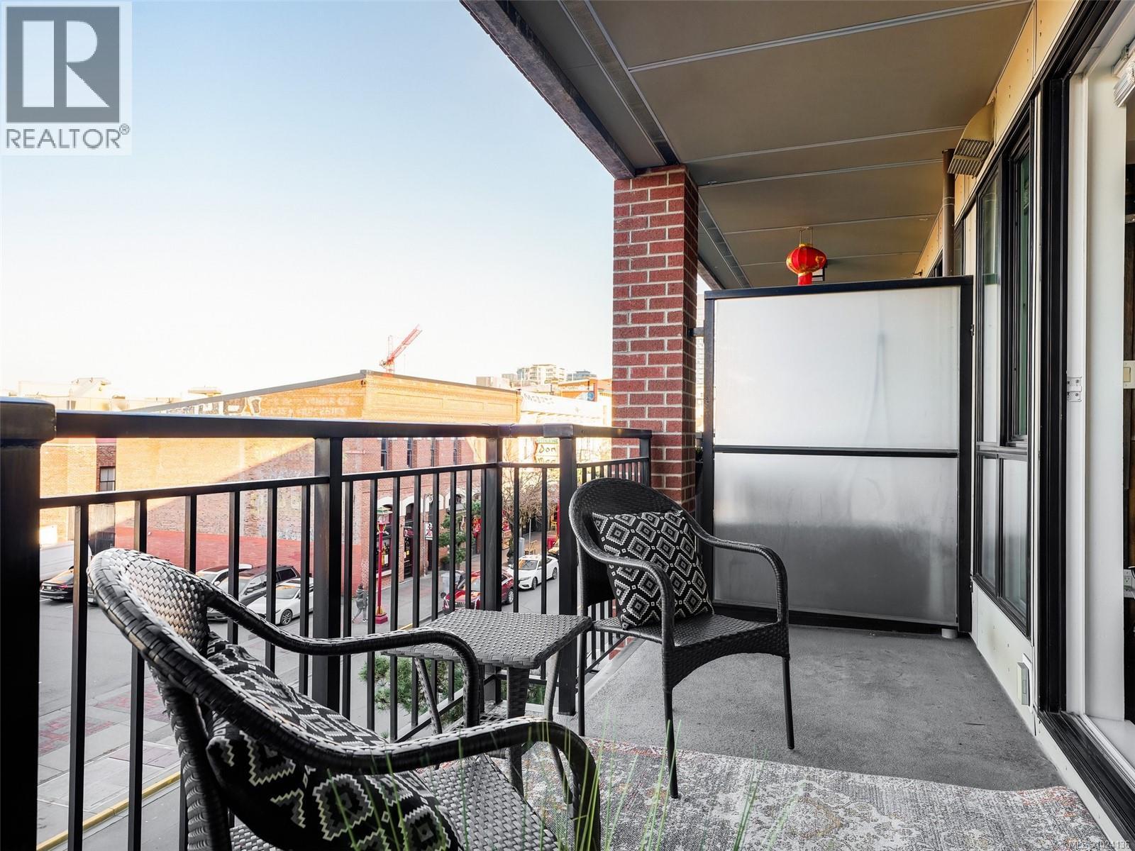 305 517 Fisgard St, Victoria