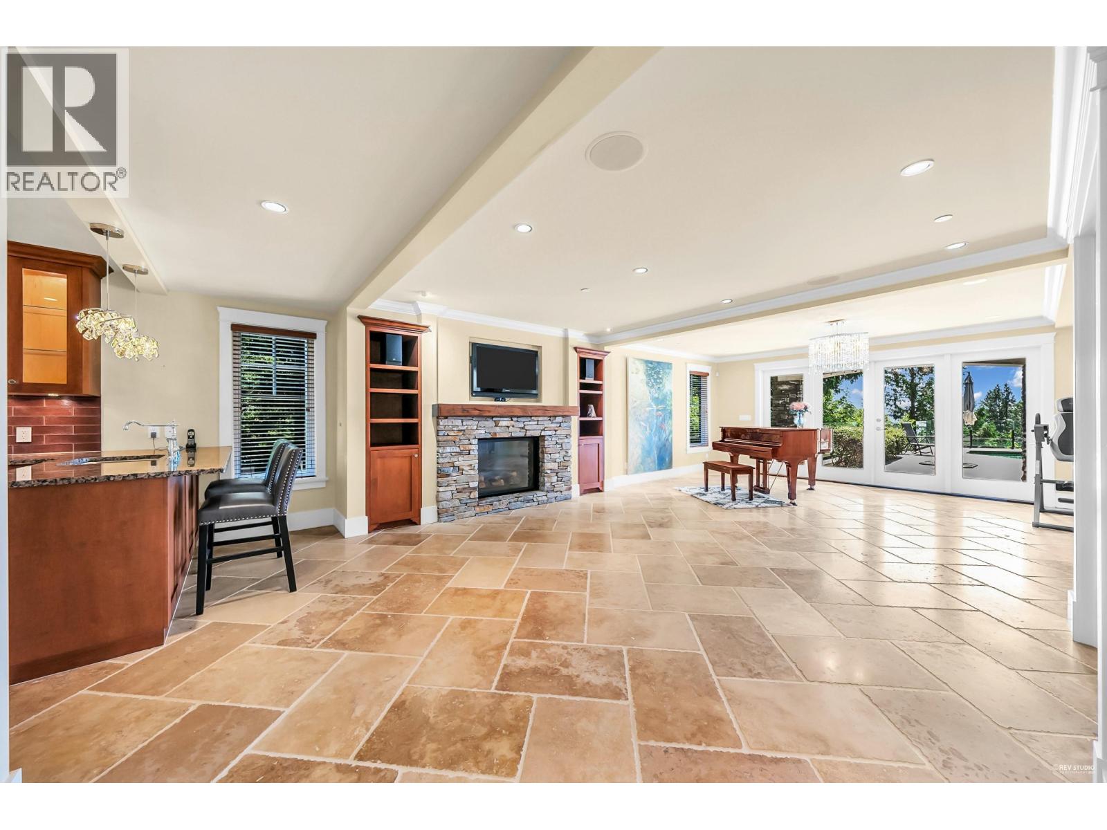 4668 CLOVELLY WALK, West Vancouver