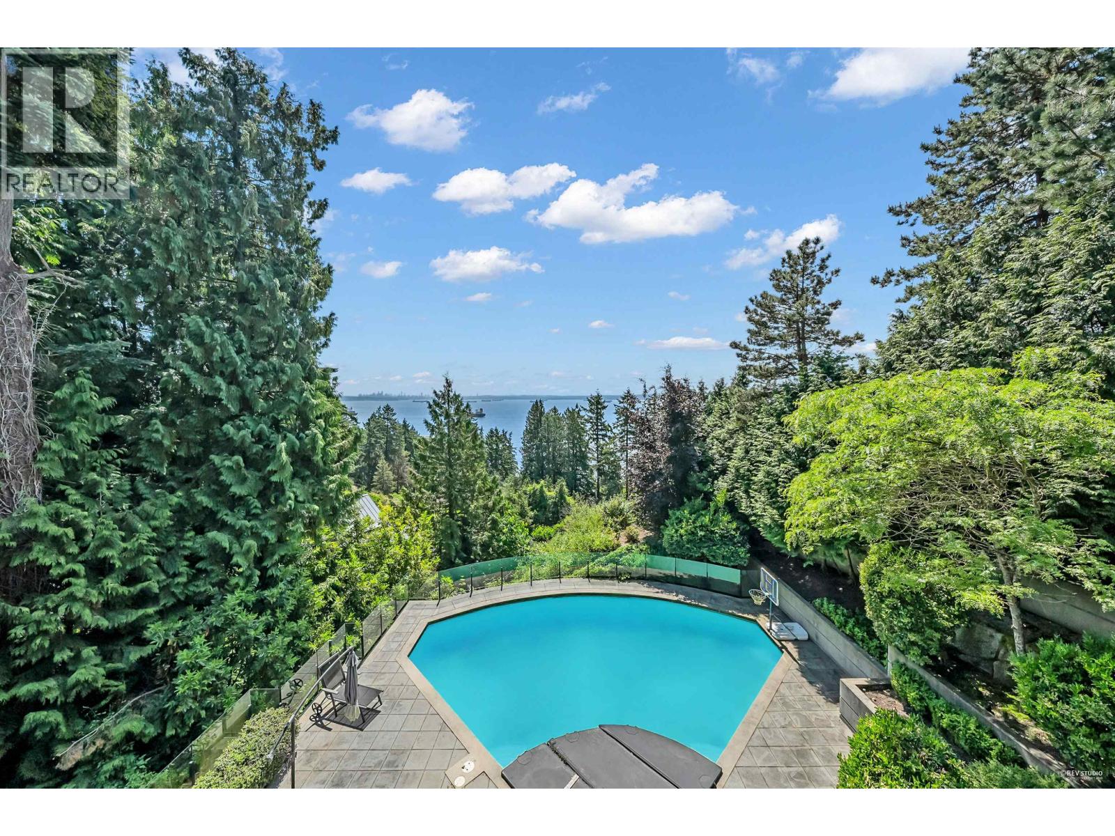 4668 CLOVELLY WALK, West Vancouver