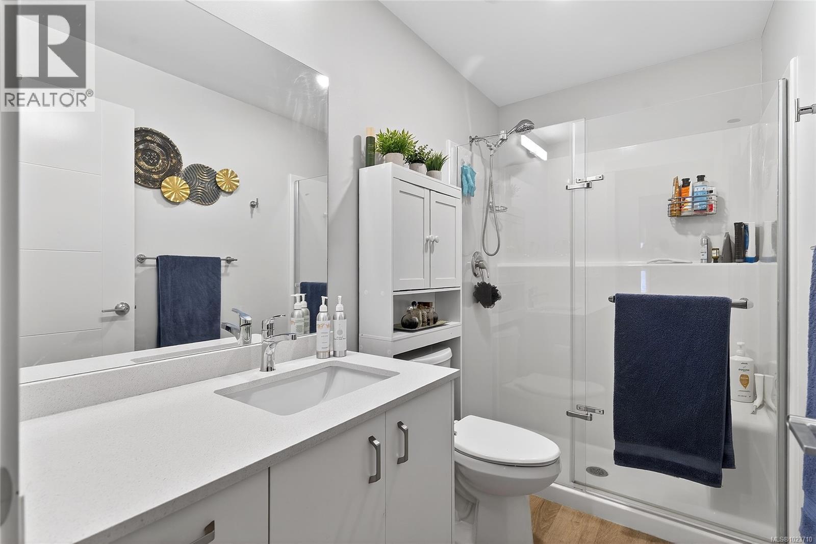 205 140 Jensen Ave W, Parksville