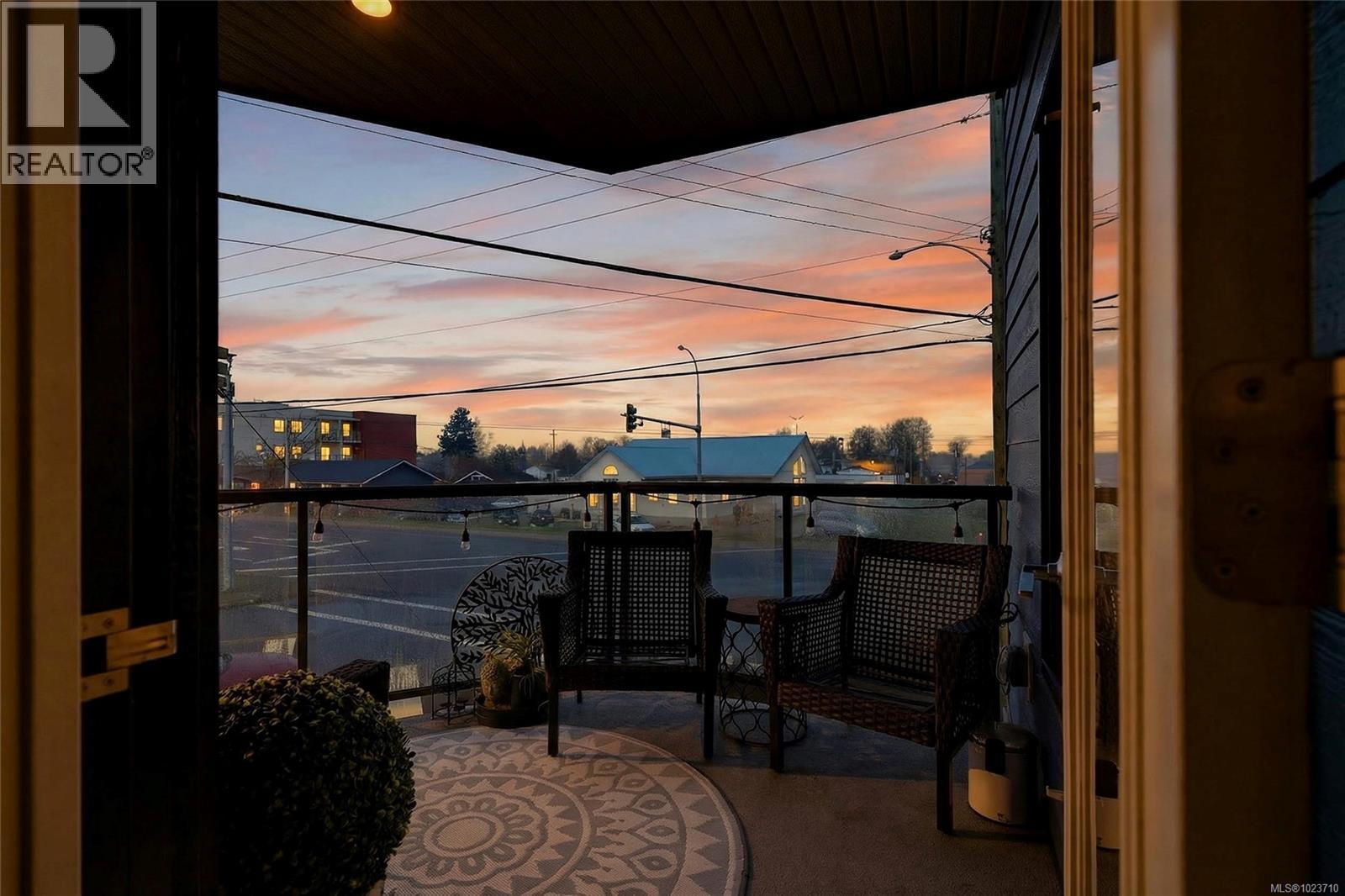 205 140 Jensen Ave W, Parksville