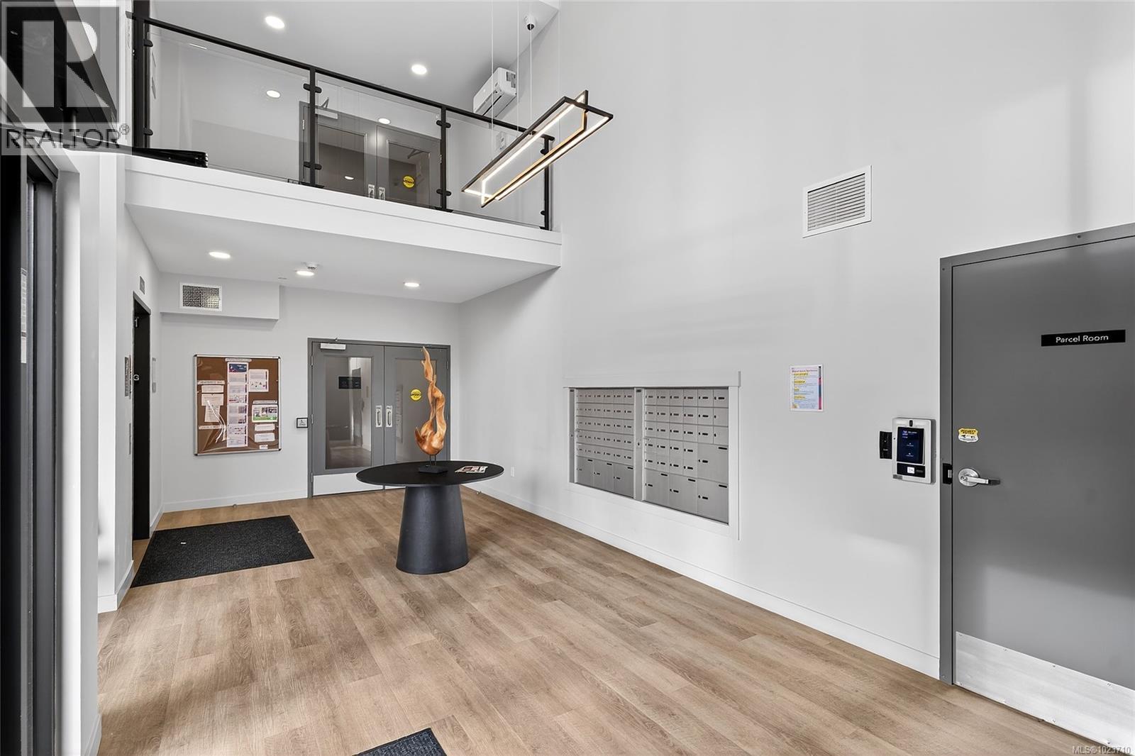 205 140 Jensen Ave W, Parksville