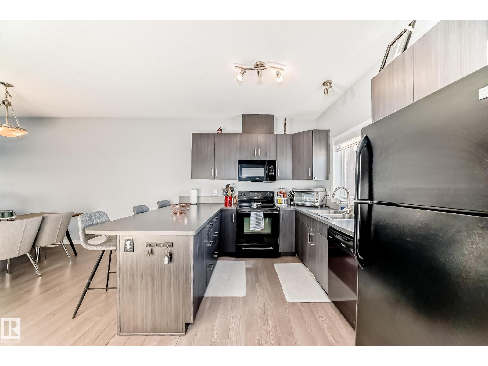 425 SIMPKINS LI, Leduc