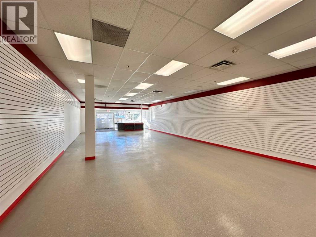 #16, 11001 20 Avenue - Photo 3 of 9, Blairmore, Alberta