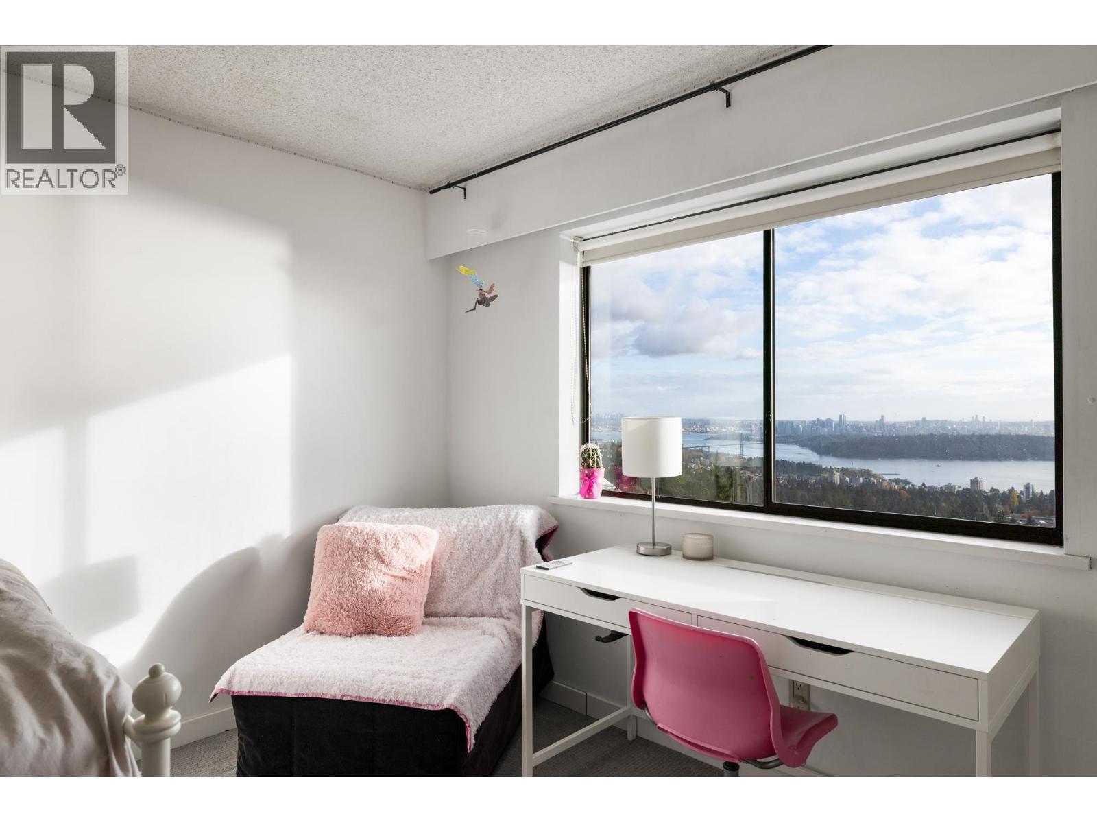 2346 WESTHILL DRIVE, West Vancouver