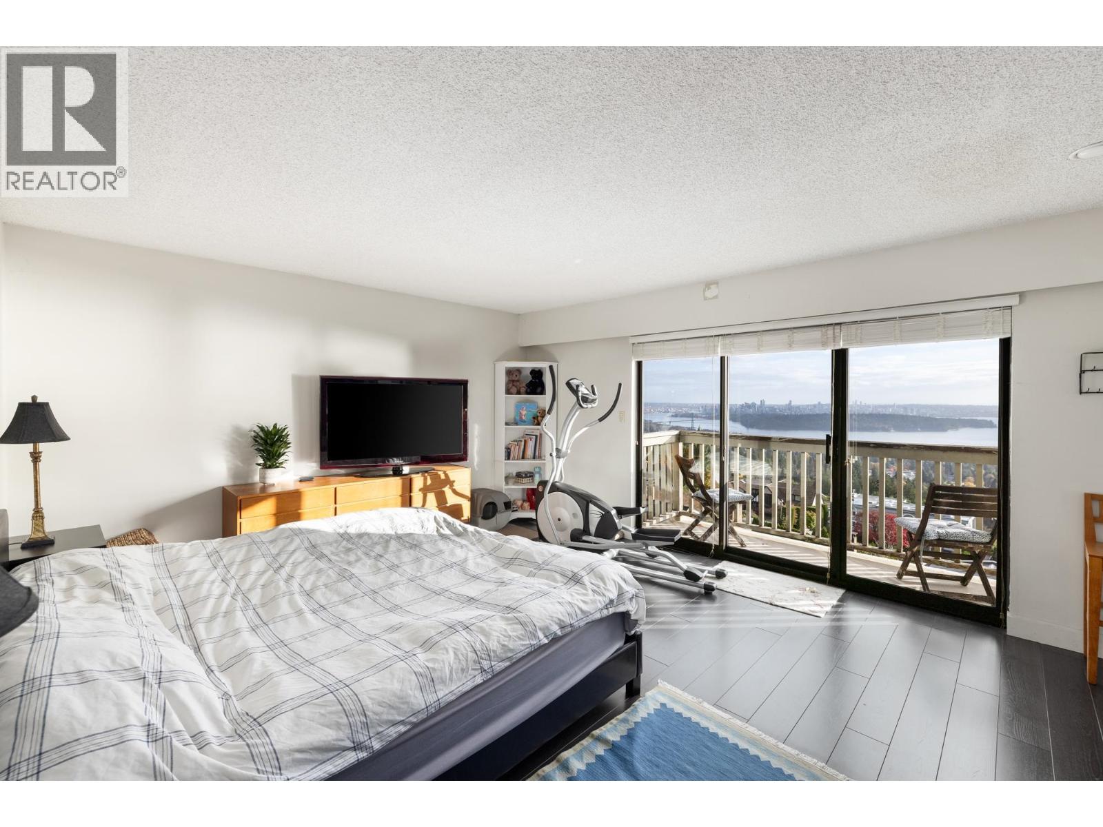 2346 WESTHILL DRIVE, West Vancouver