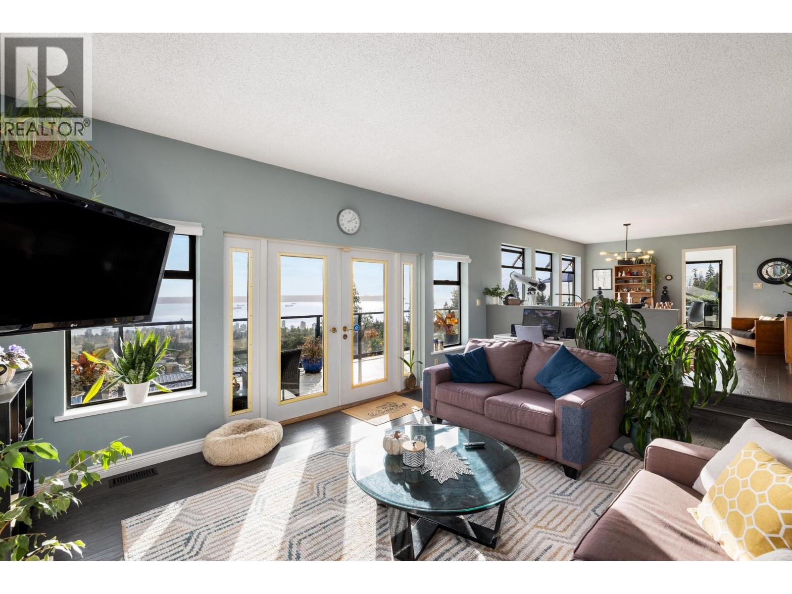 2346 WESTHILL DRIVE, West Vancouver