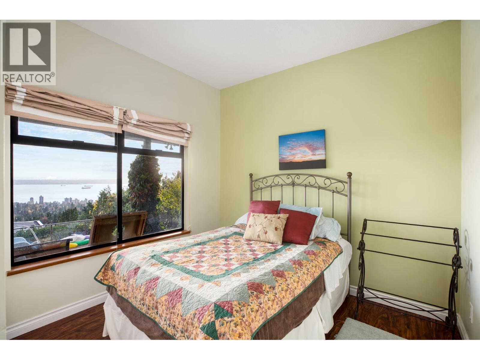 2346 WESTHILL DRIVE, West Vancouver