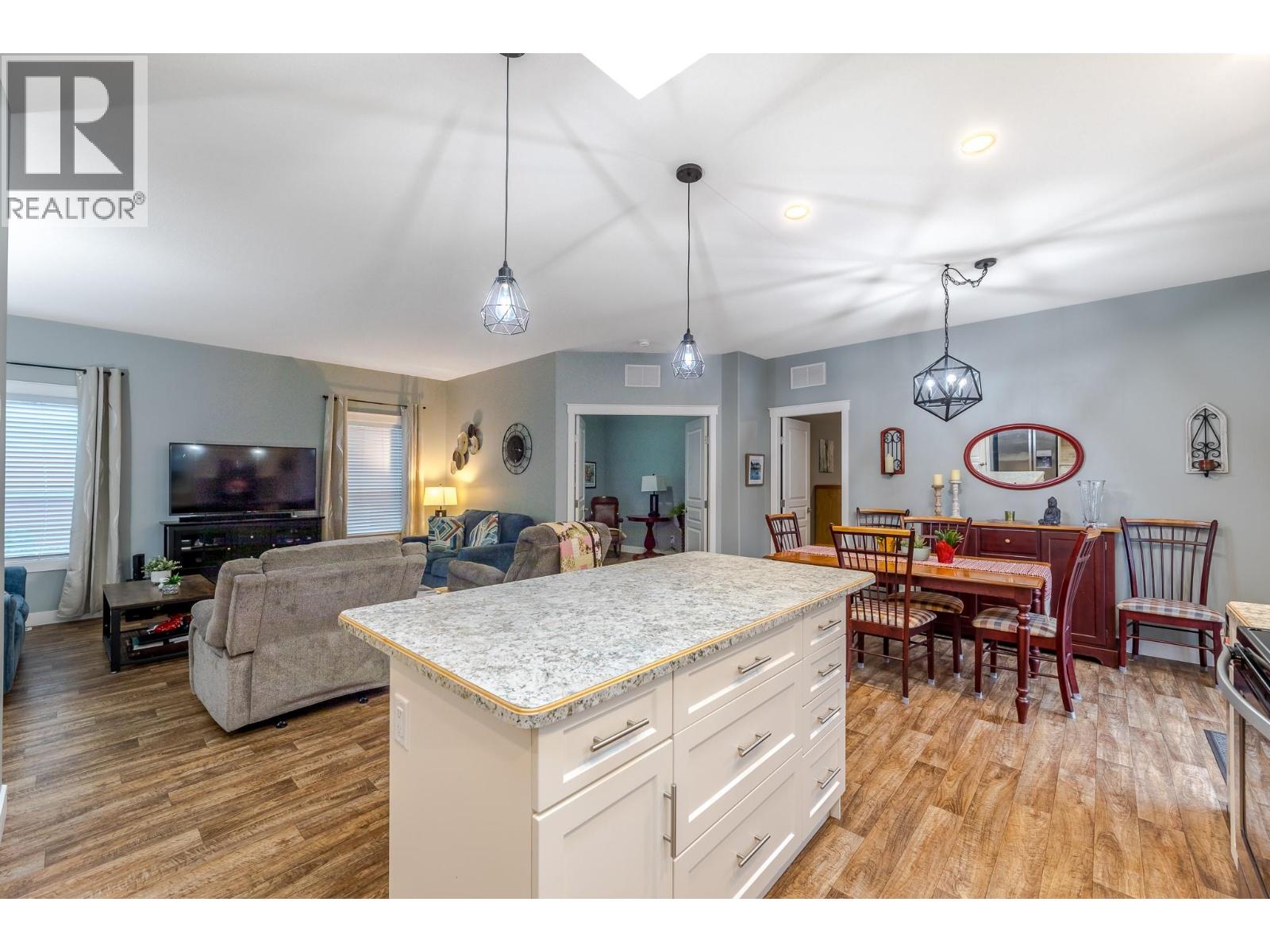 8300 Gallagher Lake Frontage Road Unit# 85, Oliver