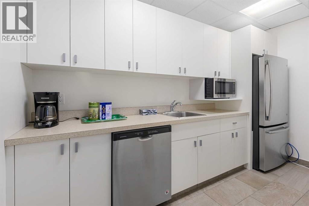 Office for Sale in    Avenue SW Downtown Commercial Core Calgary 