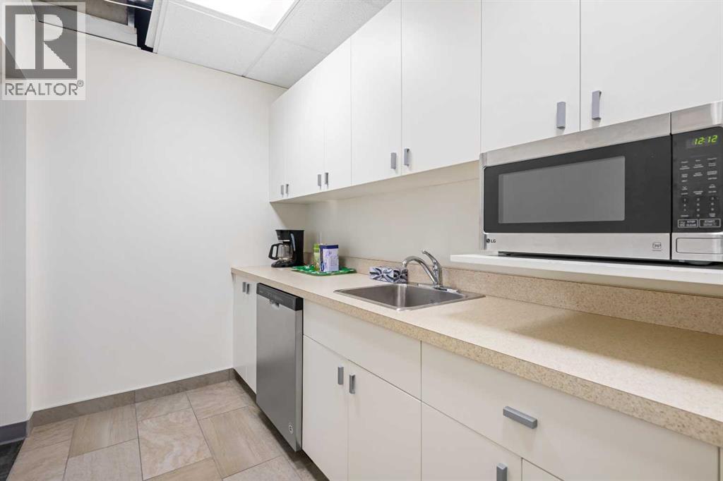 Office for Sale in    Avenue SW Downtown Commercial Core Calgary 