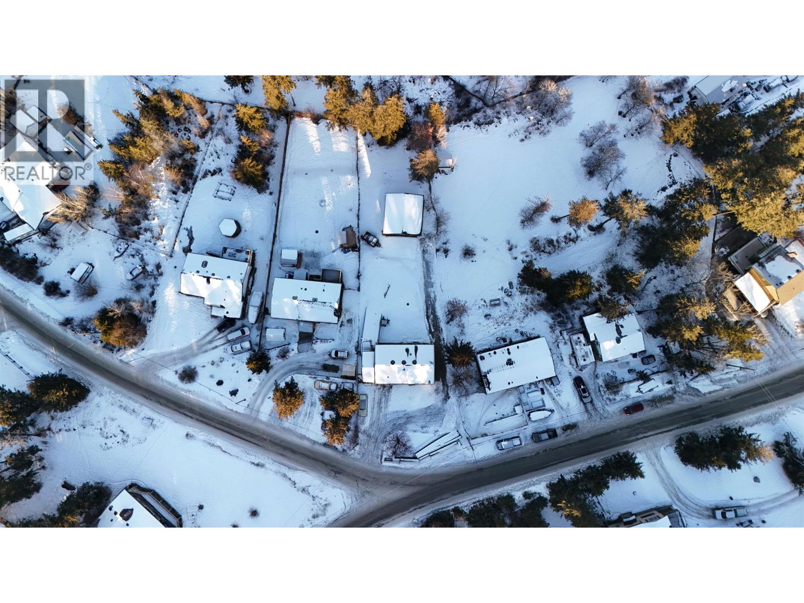 1012 CONRAD CRESCENT - 18