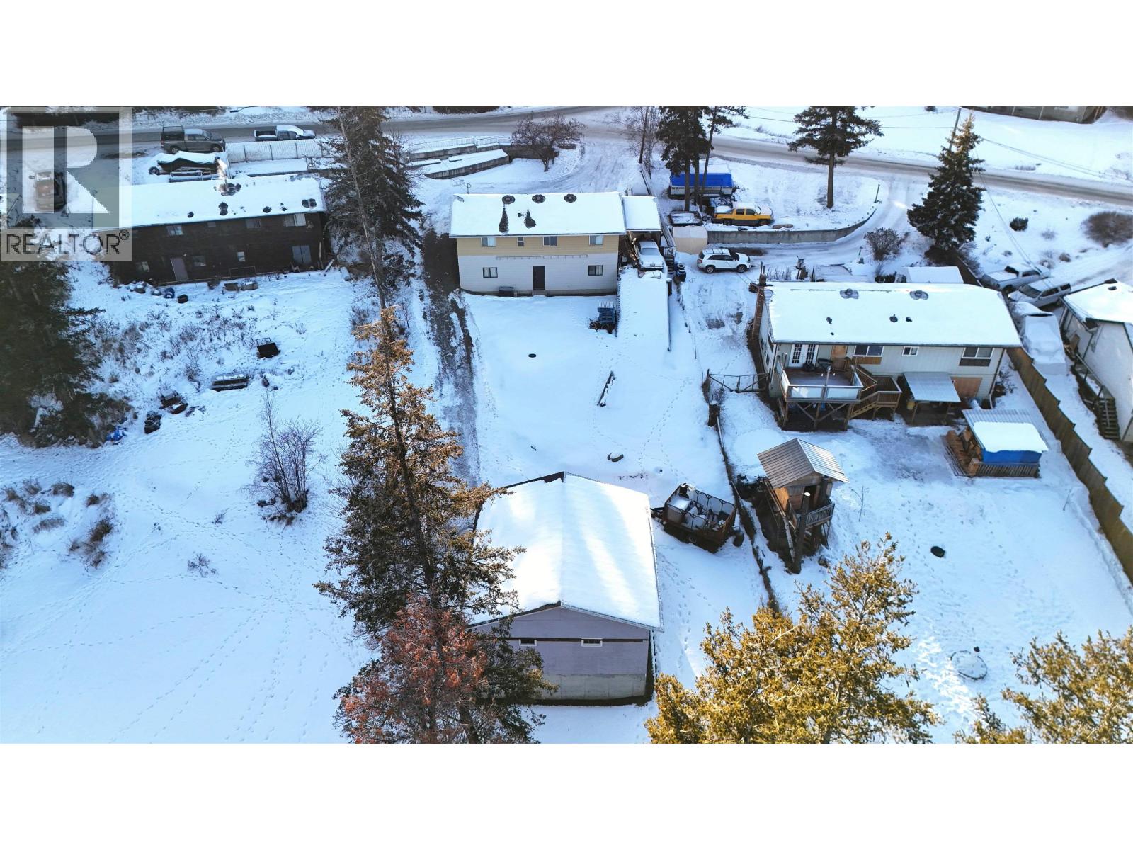 1012 CONRAD CRESCENT - 19