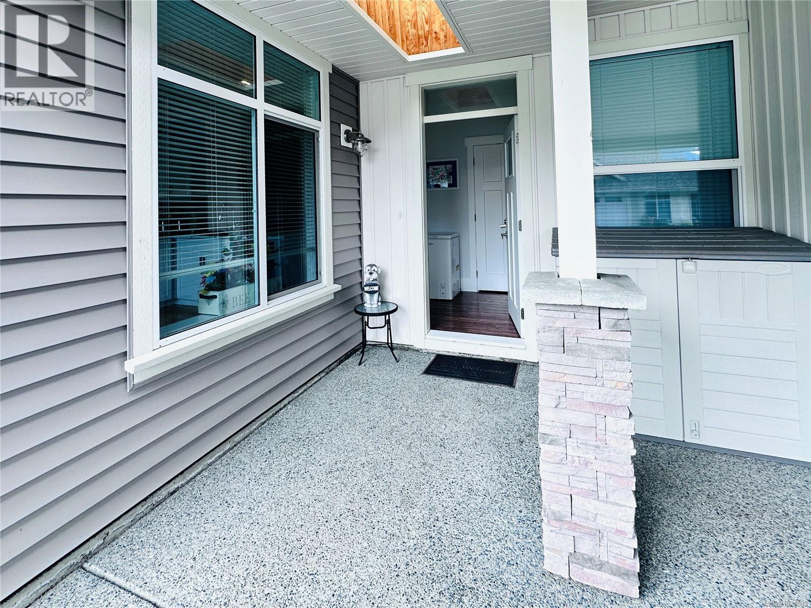 54 300 Grosskleg Way, Lake Cowichan