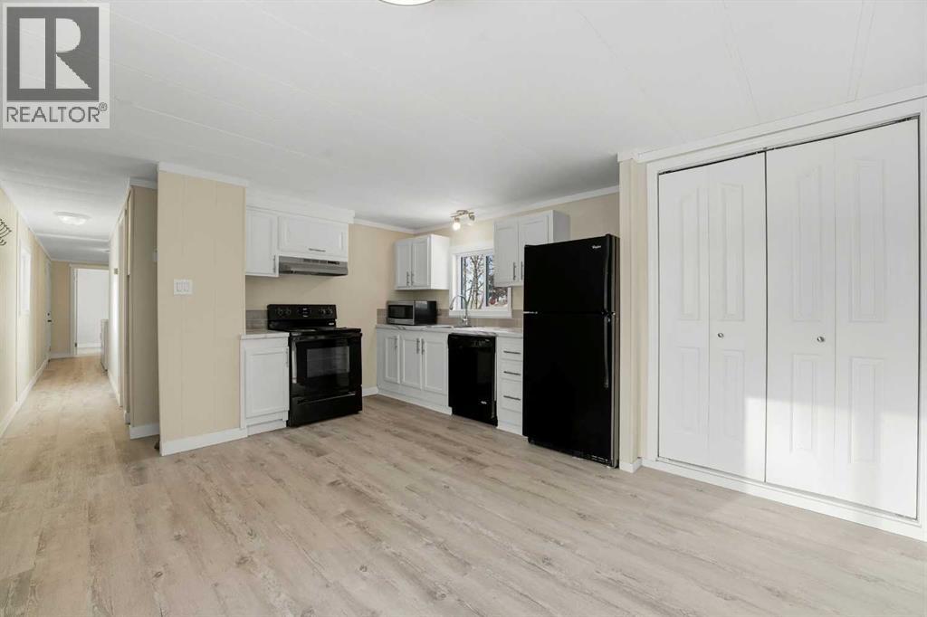 17 Parkland Acres, Lacombe