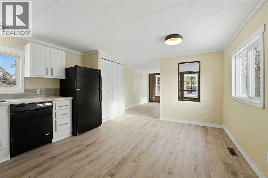 17 Parkland Acres, Lacombe