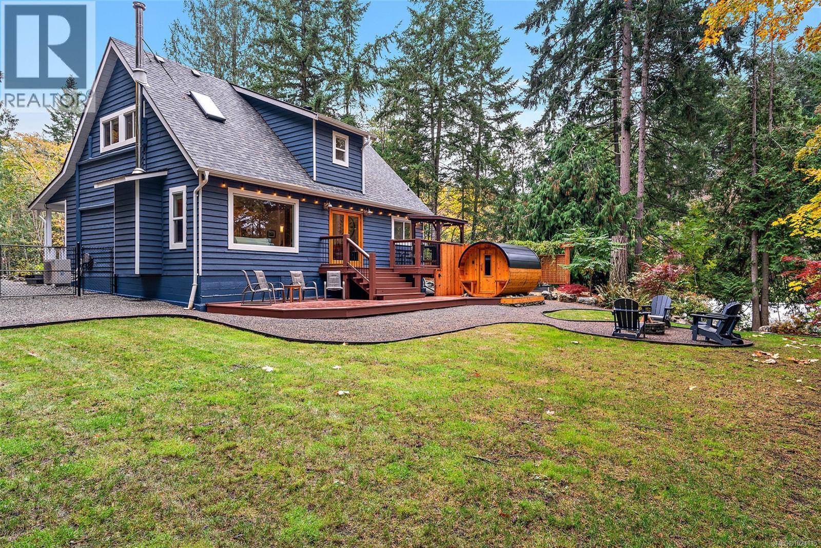 1409 Hillgrove Rd, North Saanich