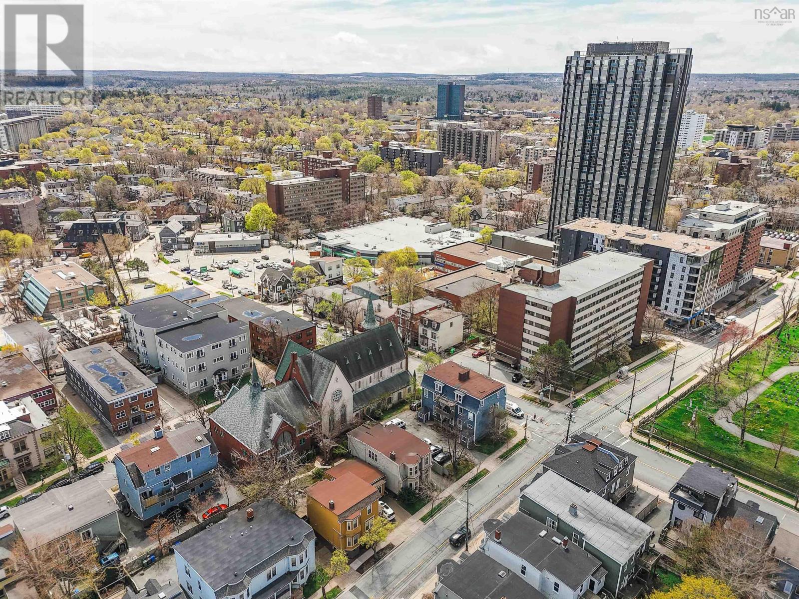 Property 29 of 29 of 1178 Queen Street