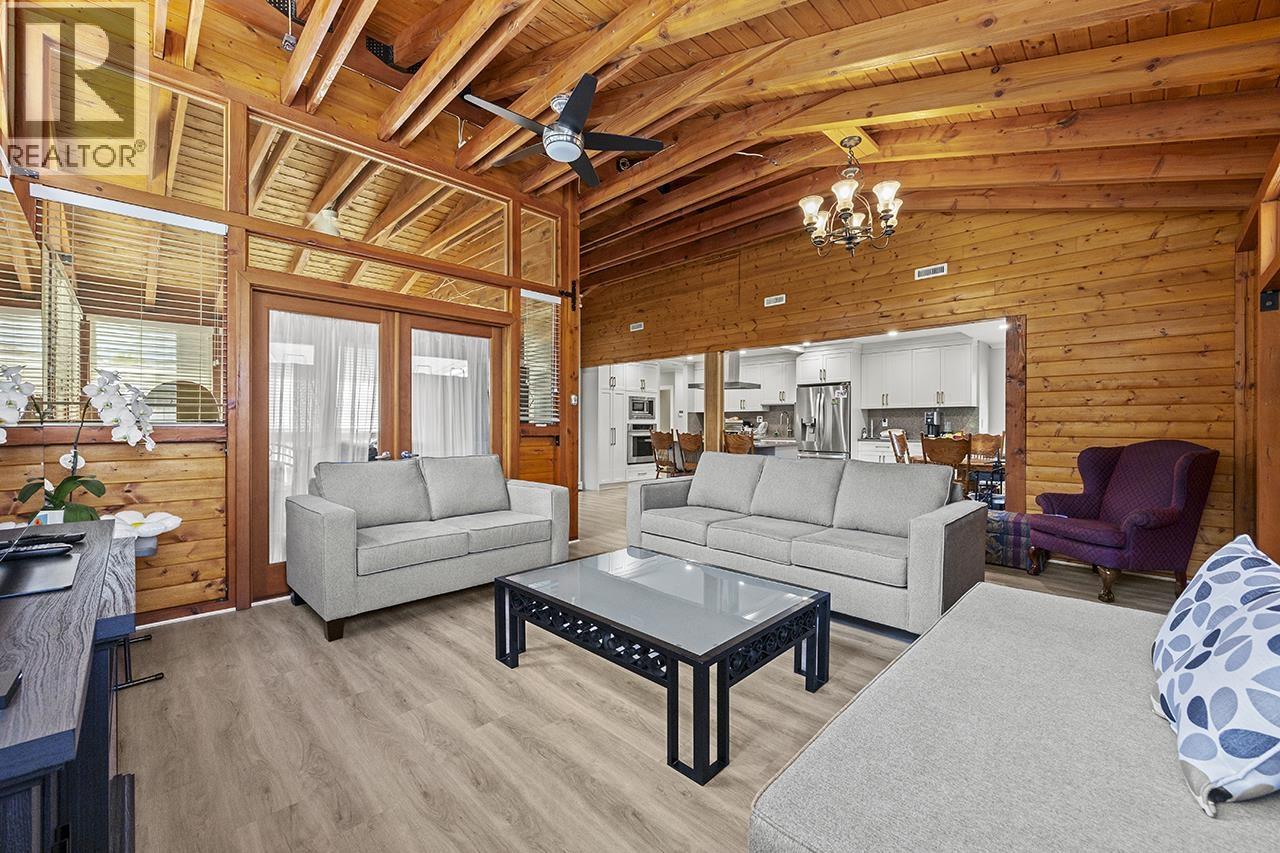 7983 SUNCREST Drive - photo 2