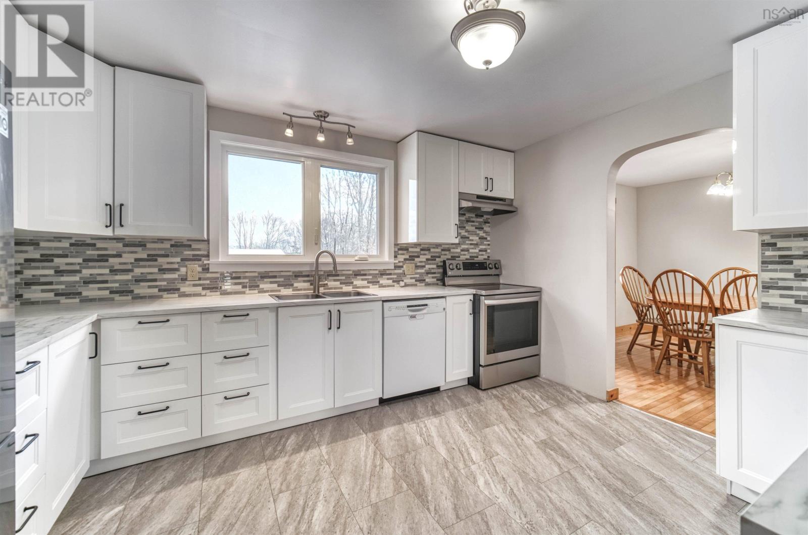 Property 15 of 40 of 5 Alpine Drive