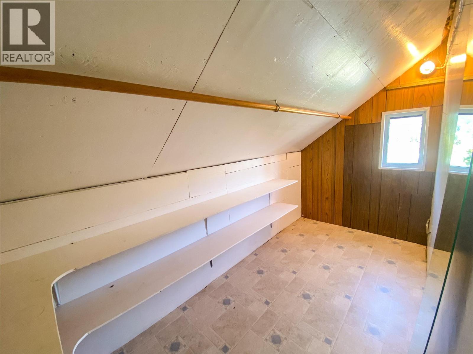 2158 MAKONIN ROAD - 25