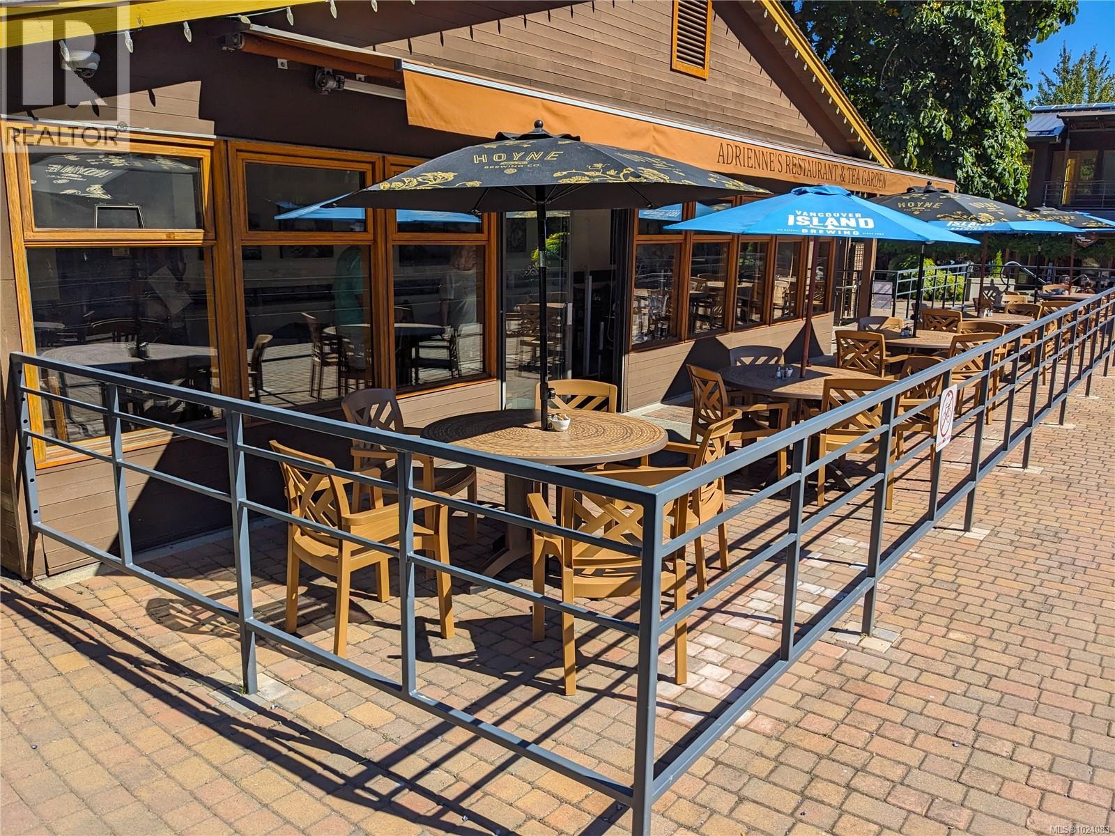 101 5325 Cordova Bay Road, Saanich