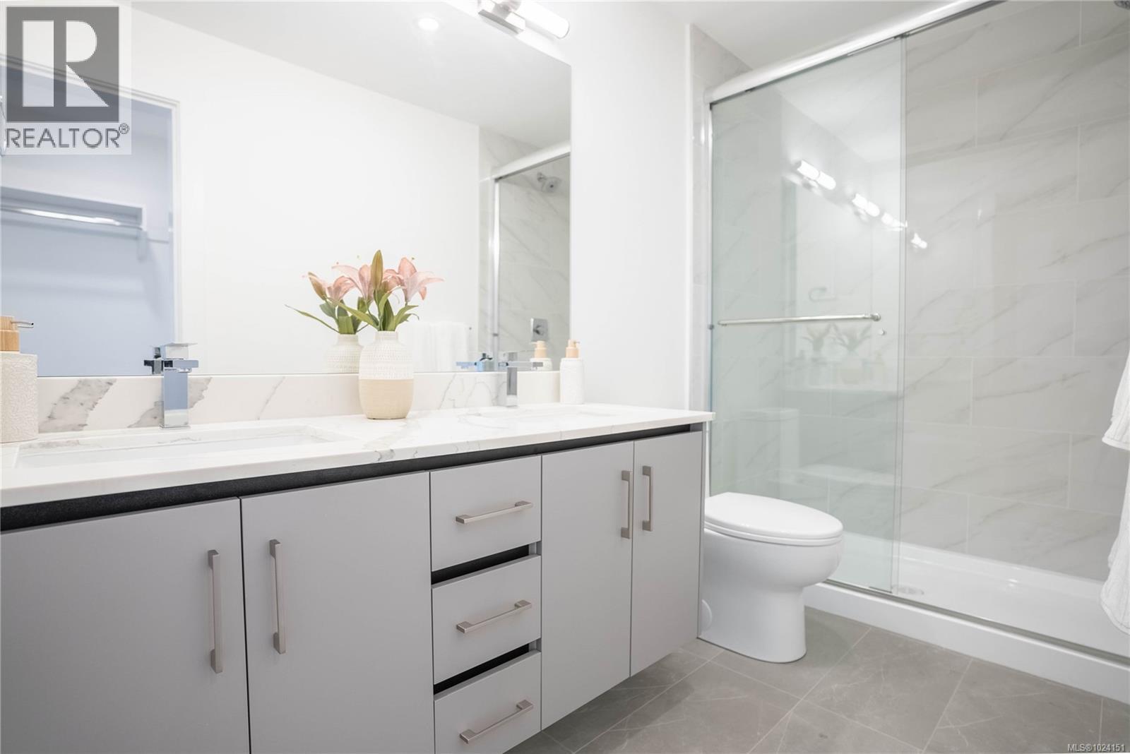 605 258 Helmcken Rd, View Royal