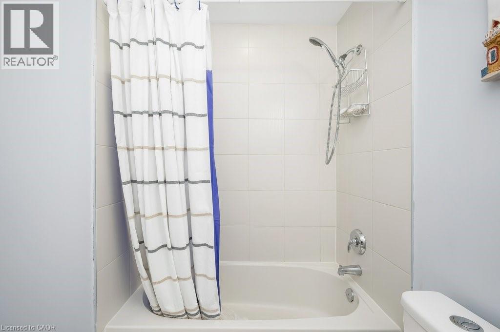 #302 90 CHARLTON AVENUE W - 24