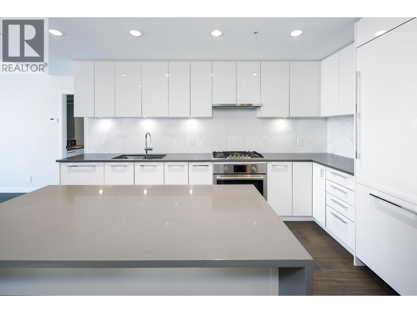 House in Vancouver - Image 14