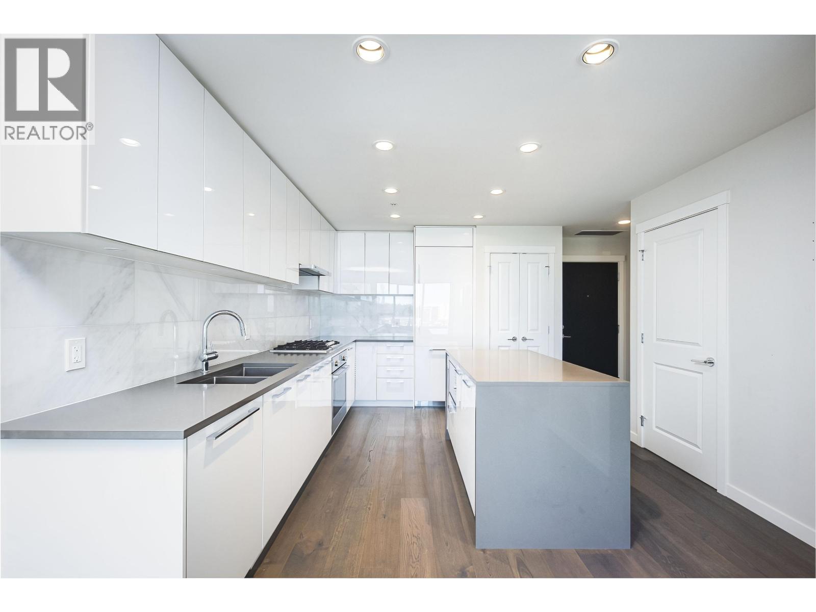House in Vancouver - Image 13