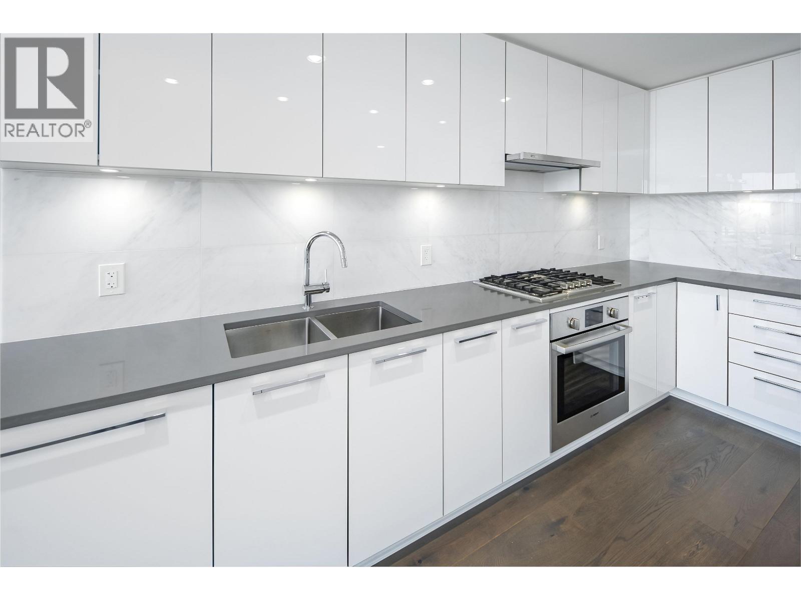House in Vancouver - Image 15