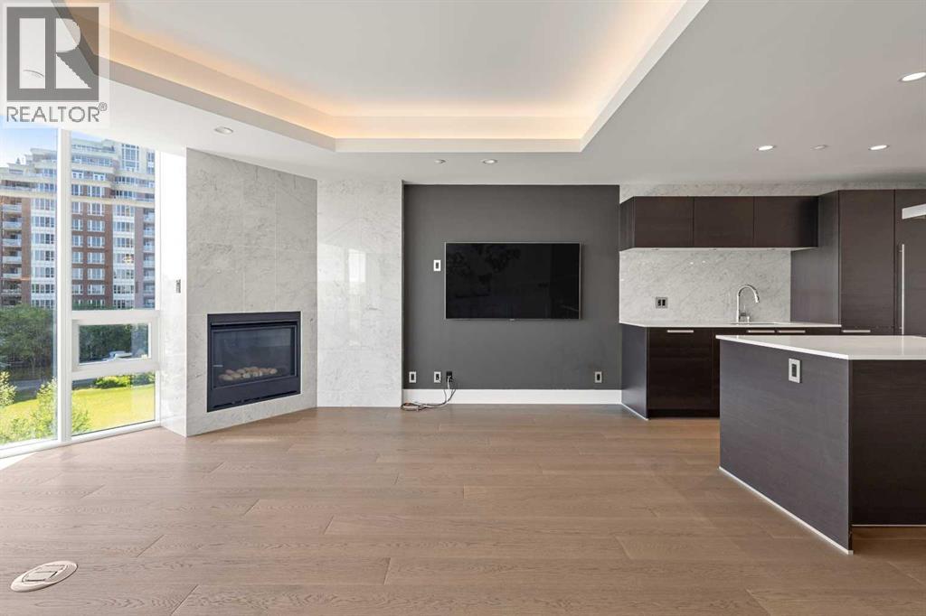 Single Family House for Sale in    Avenue SW Eau Claire Calgary 