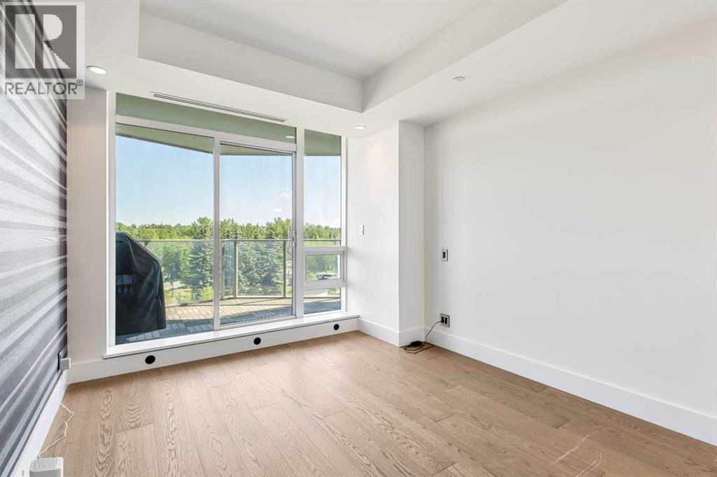 Single Family House for Sale in    Avenue SW Eau Claire Calgary 