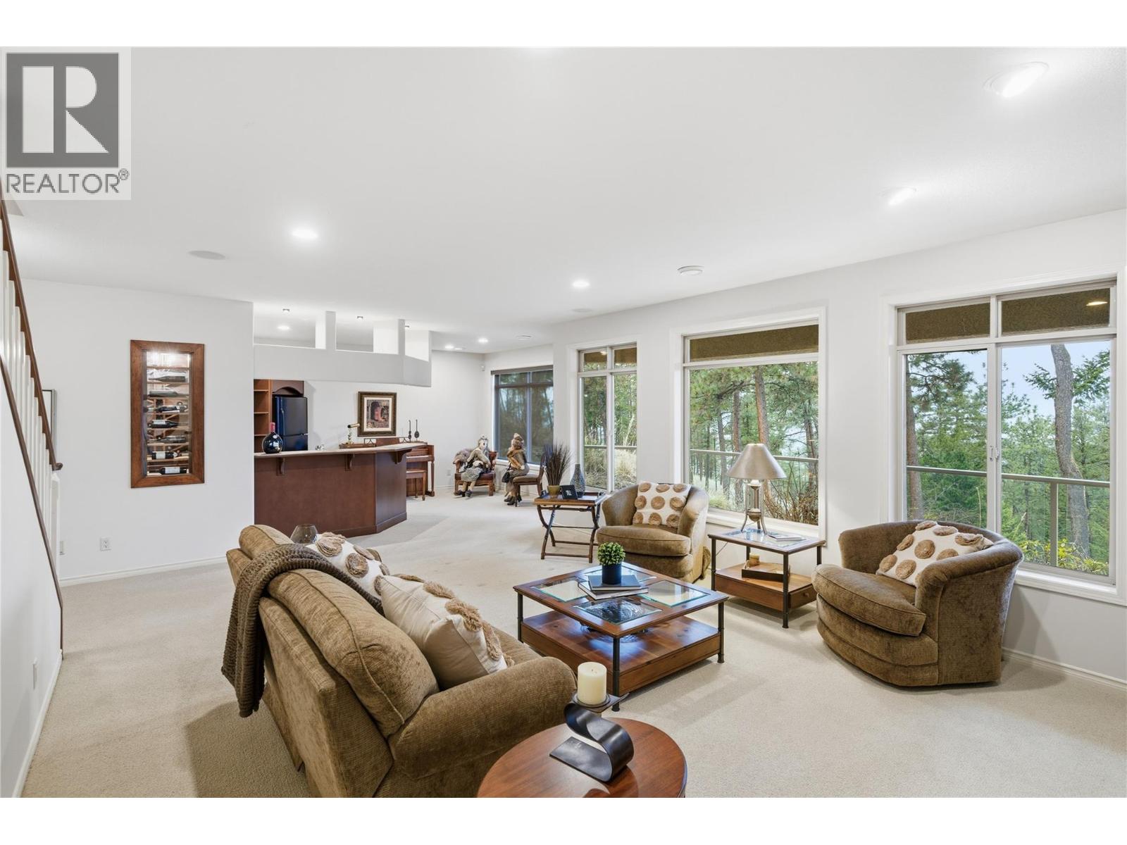 16 2213 Waddington Court, Kelowna