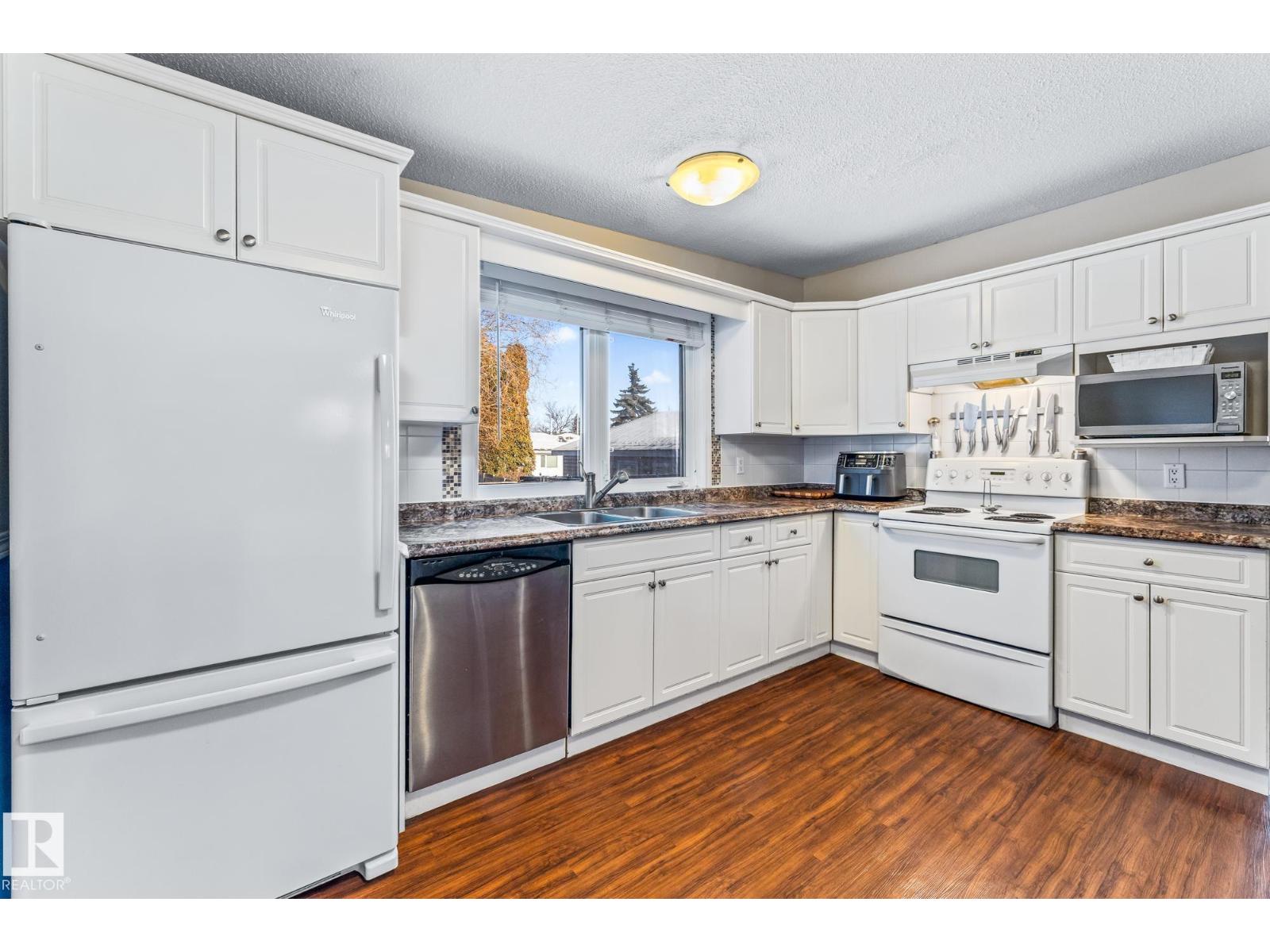 4 GRAVENHURST CR, Sherwood Park