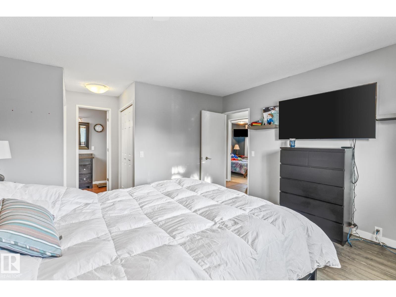 4 GRAVENHURST CR, Sherwood Park