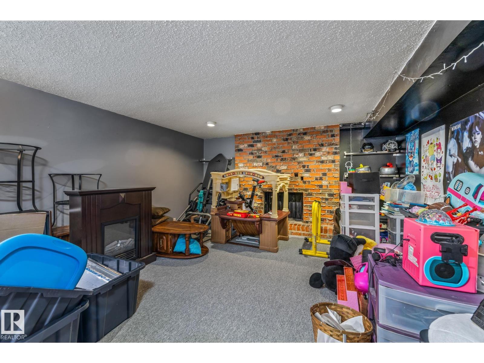 4 GRAVENHURST CR, Sherwood Park